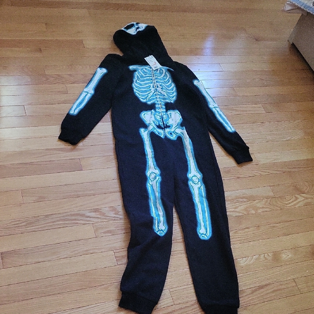 NWT Onesie HALLOWEEN
